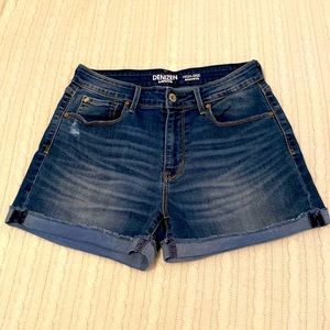 Denizen Levi High Rise Jean Shorts